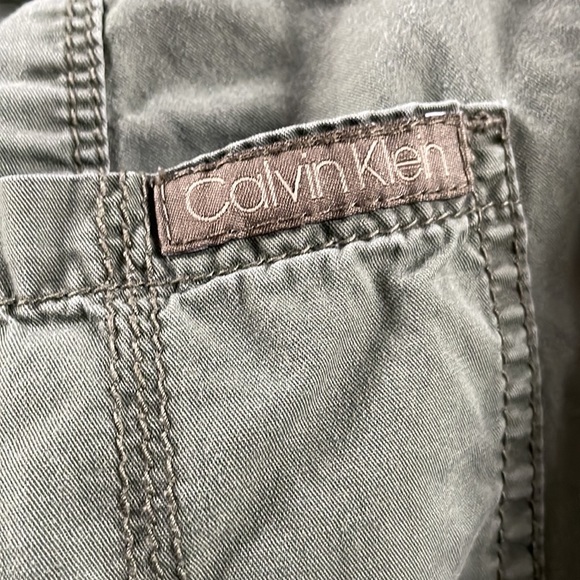 Calvin Klein cropped pants - Picture 3 of 4